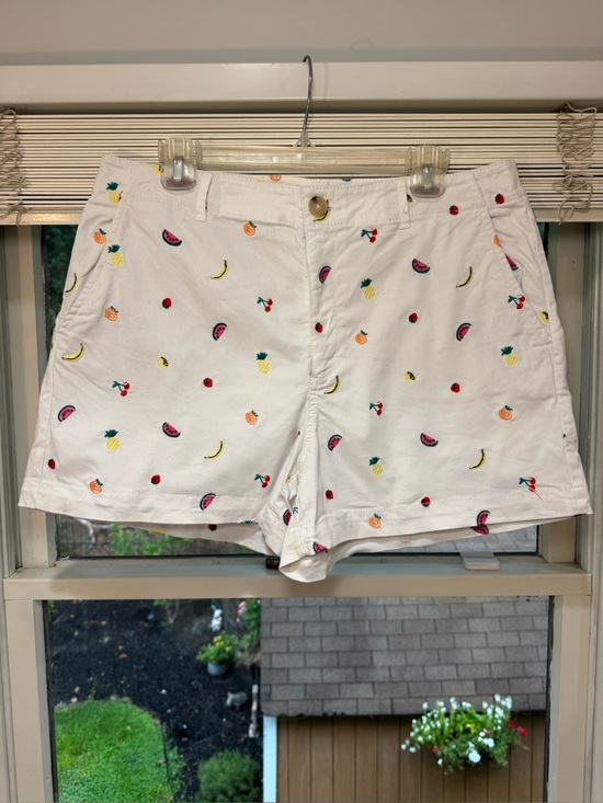 LOFT Pants - LOFT White Embroidered Fruit-Print Cotton Shorts